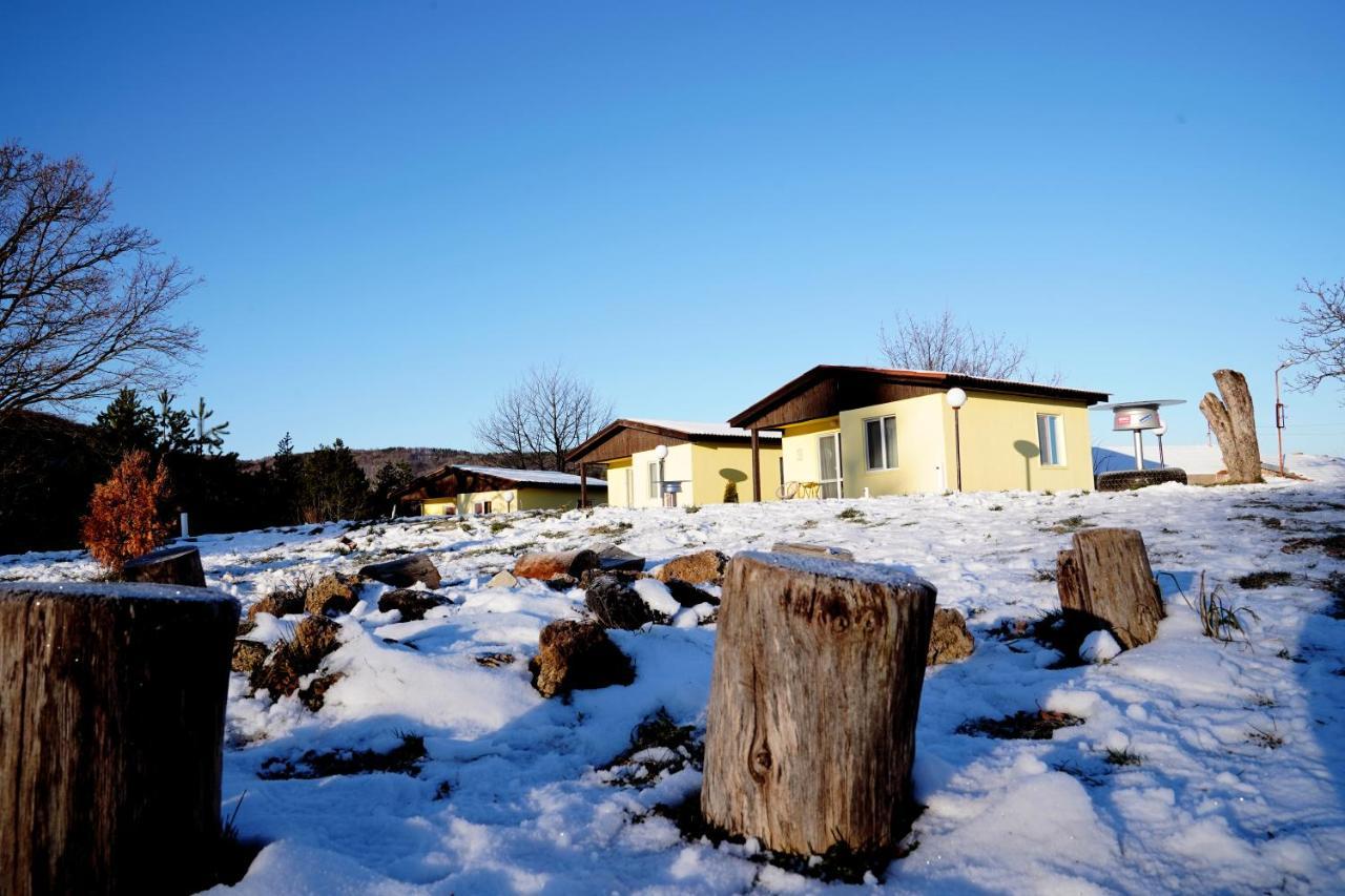 Daskalov Bungalows Chervena Lokva Dış mekan fotoğraf